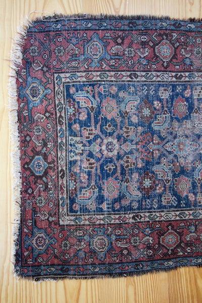 Vintage Rug: Coral & Navy - Diamonds & Rust