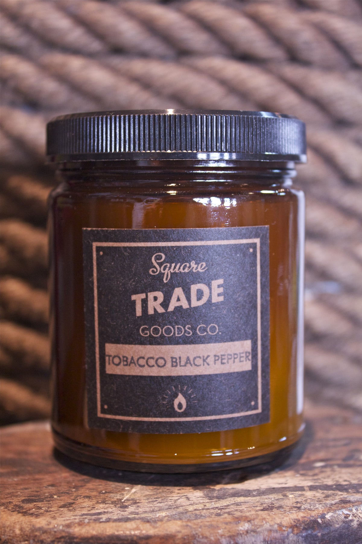 Tobacco Black Pepper 8oz Candle