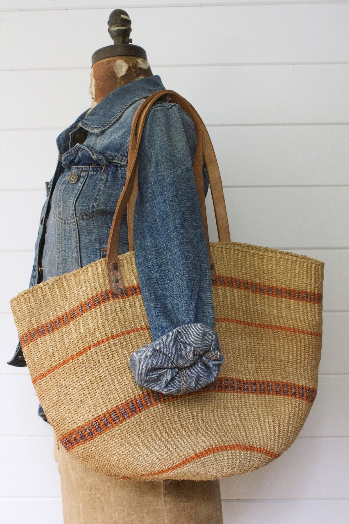 Vintage Woven Sisal Bag - Diamonds & Rust