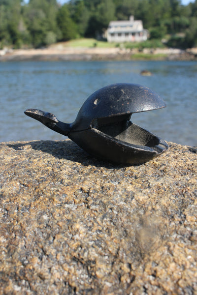 Vintage Whale Ashtray - Diamonds & Rust