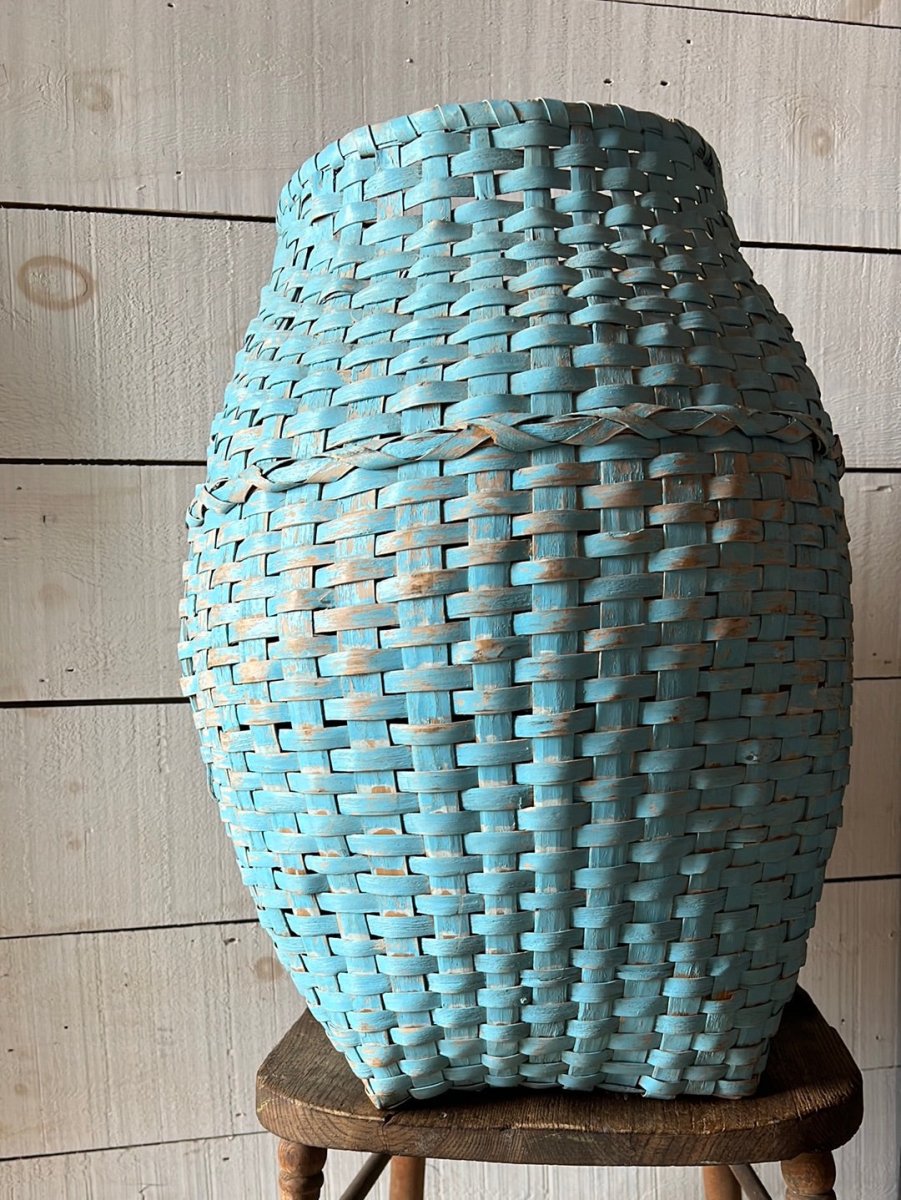 Antique Woven Basket - Diamonds & Rust
