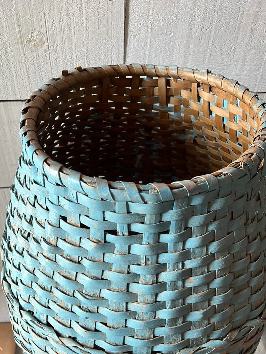 Antique Woven Basket - Diamonds & Rust