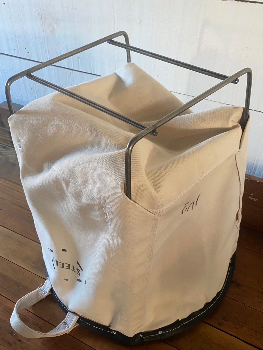 Round Basket Natural Canvas - Black Leather