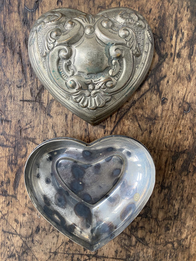 Heart Shaped Box - Diamonds & Rust
