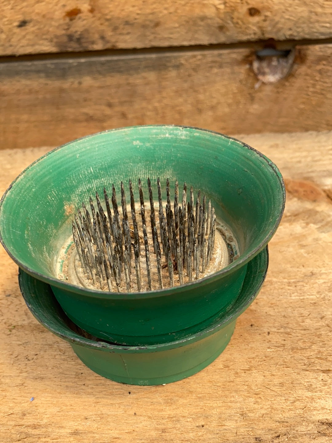 Vintage Flower Frog - Green