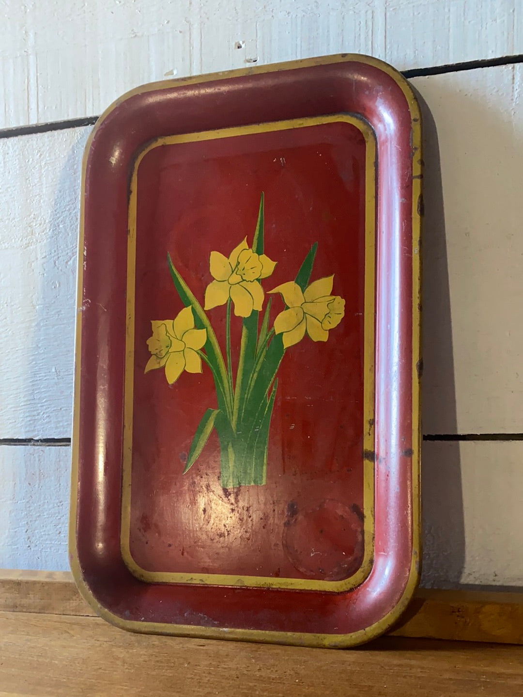 Daffodil - Red Tray
