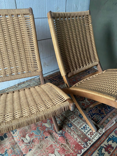 MCM Hans Wegner Style Rope Folding Chairs - Diamonds & Rust