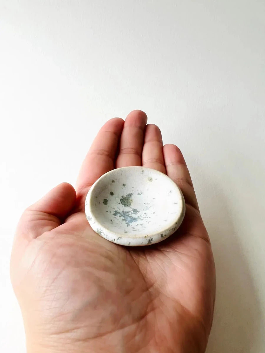 Sea Salt Tiny Ring Dish - Diamonds & Rust