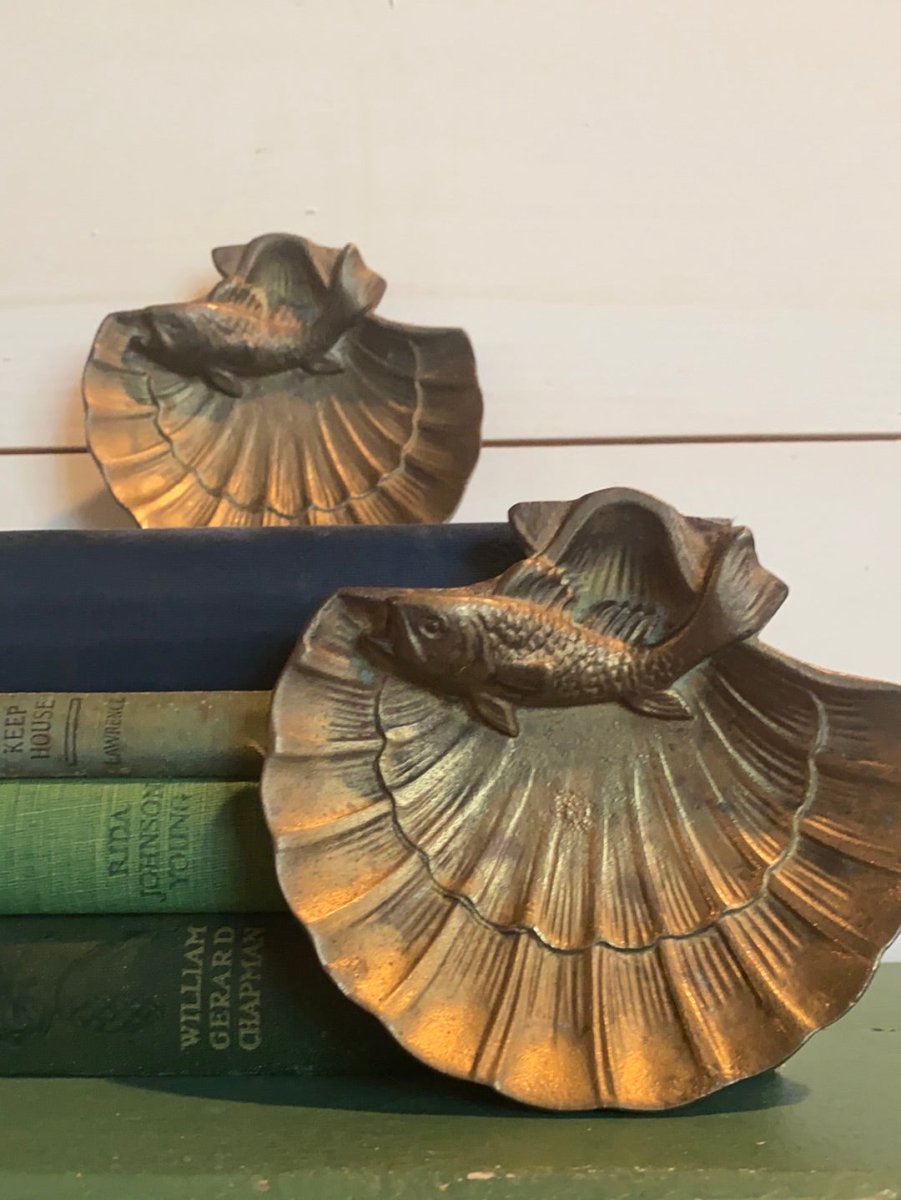 Vintage Brass Shell Tray - Diamonds & Rust