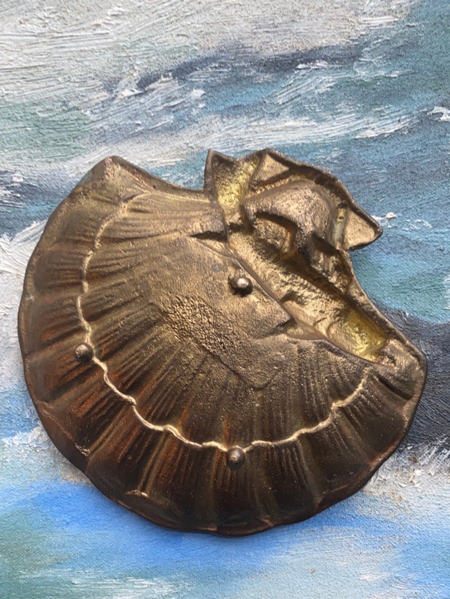 Vintage Brass Shell Tray - Diamonds & Rust