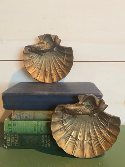 Vintage Brass Shell Tray - Diamonds & Rust