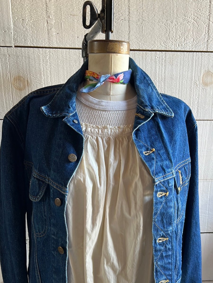 Vintage LEE Denim Jacket - 46 - Diamonds & Rust
