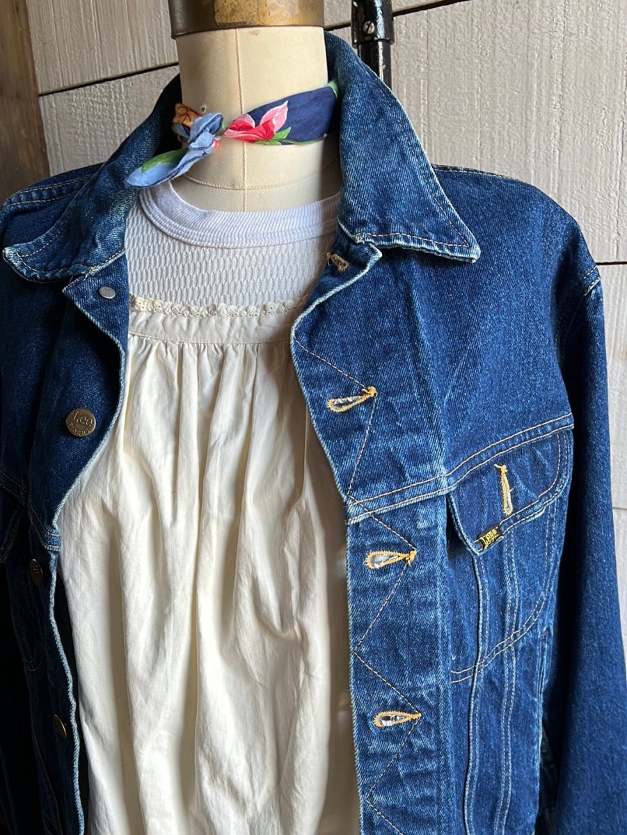 Vintage LEE Denim Jacket - 46 - Diamonds & Rust