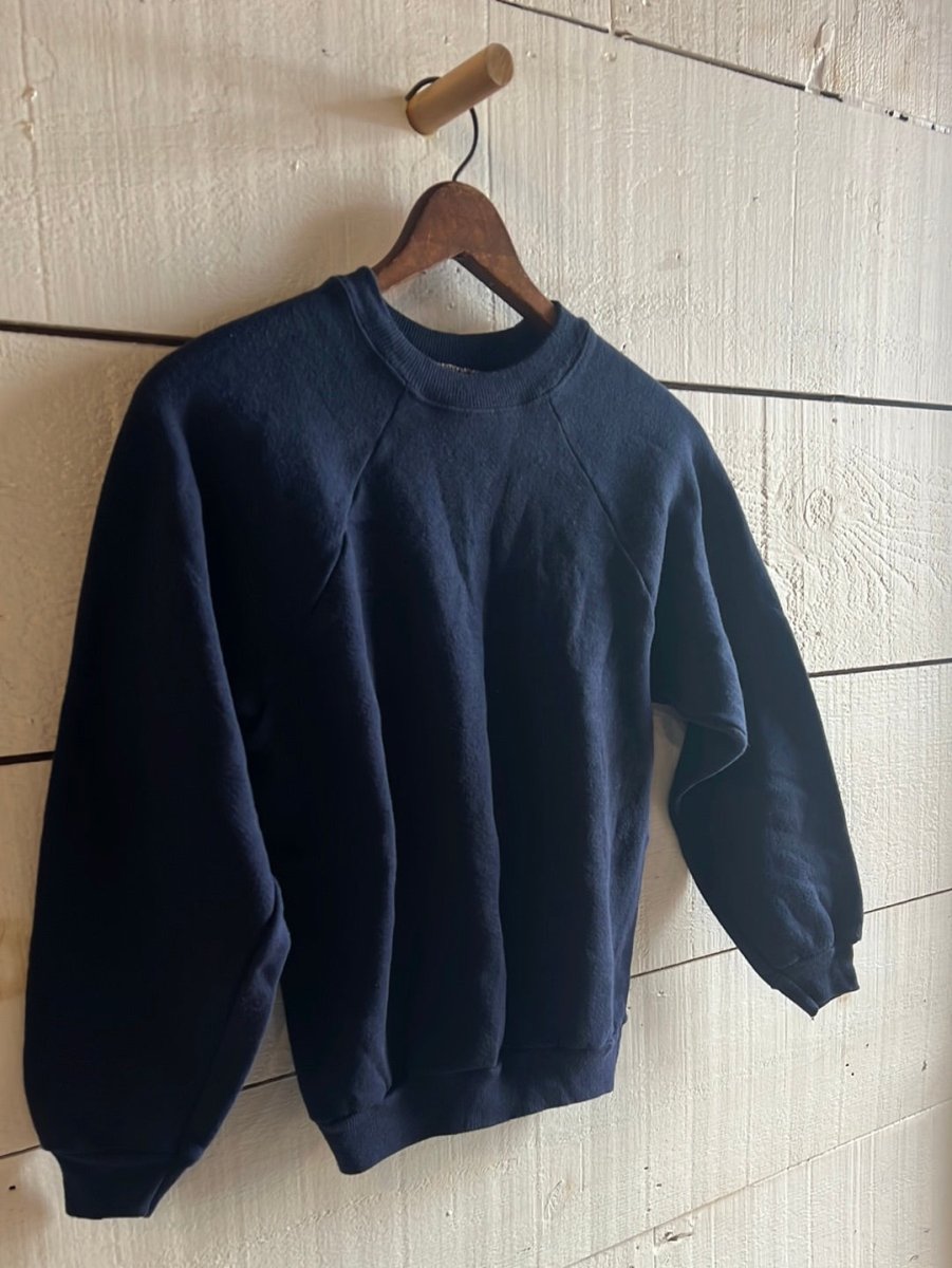 Vintage Raglan Sweatshirt - Navy Blue - Diamonds & Rust