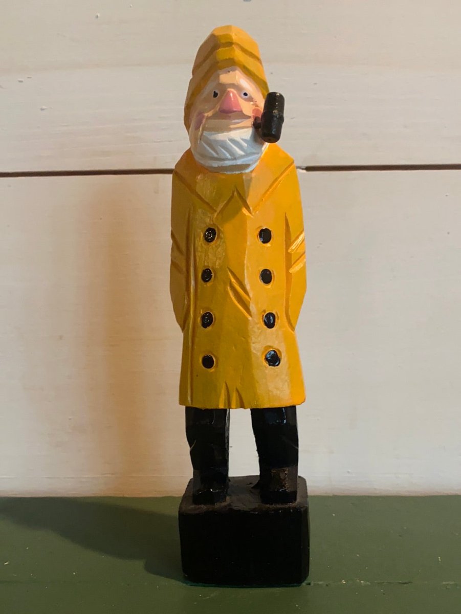 Vintage Wooden Fisherman - Diamonds & Rust