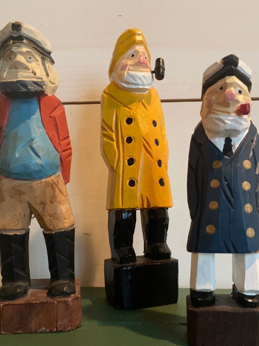 Vintage Wooden Fisherman - Diamonds & Rust